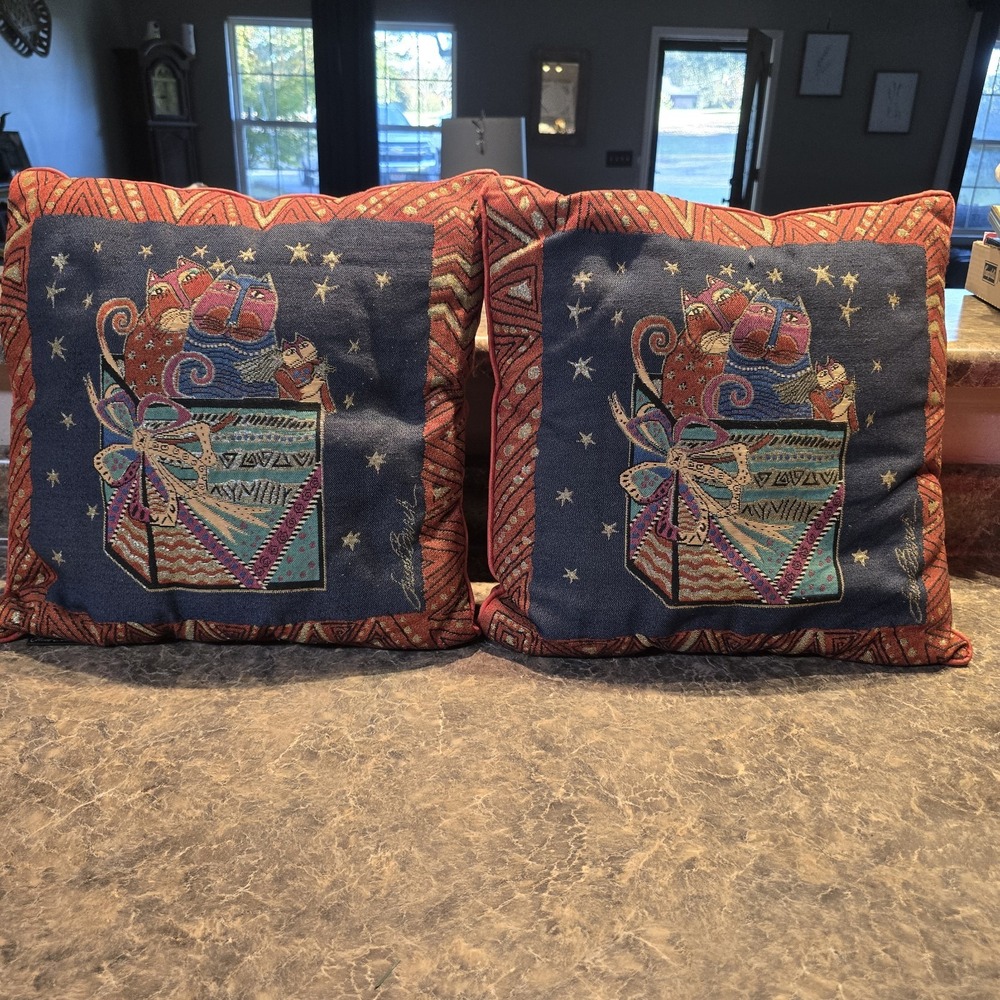 2 Laurel Burch Cat Tapestry Throw Pillows Square Christmas Present Stars‎ 18x18